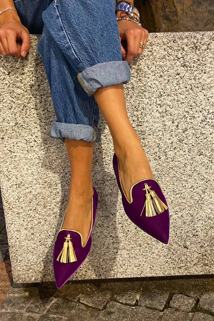 MOCASSIM COM PINGENTES ELEGANTES