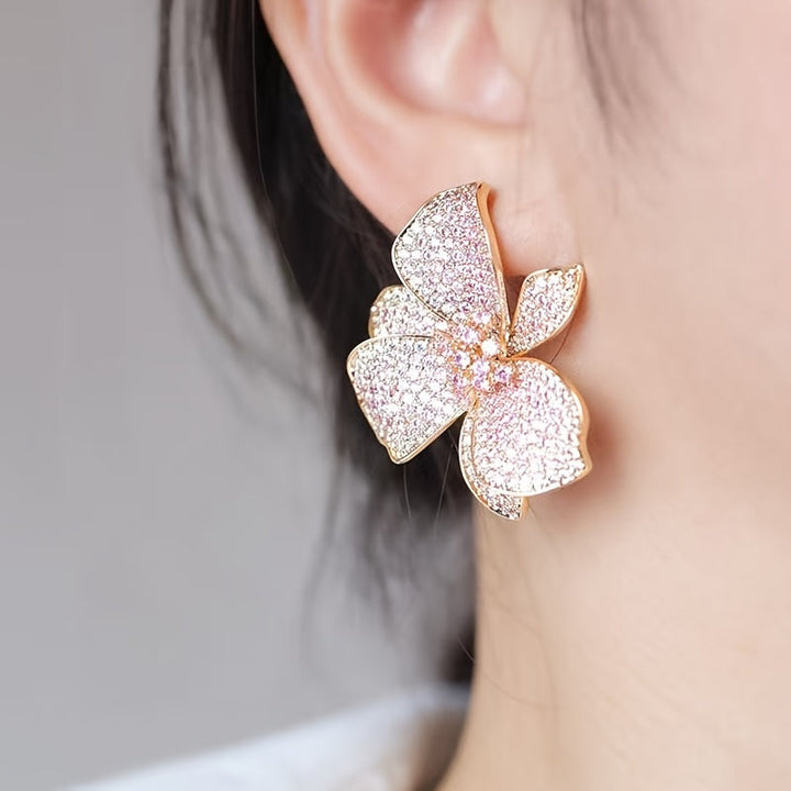 Elegant Sparkling Zirconia Flower Stud Earring