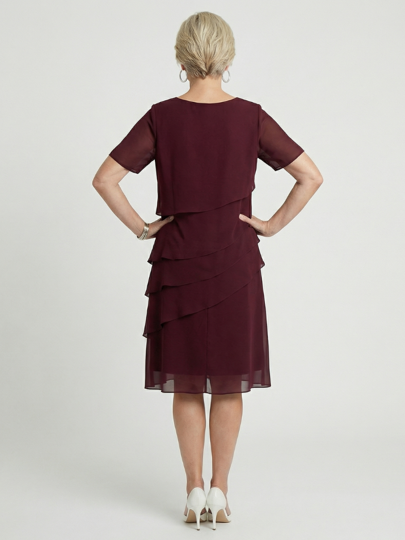 Orson | Vestido com Contorno Suave e Comprimento até o Joelho