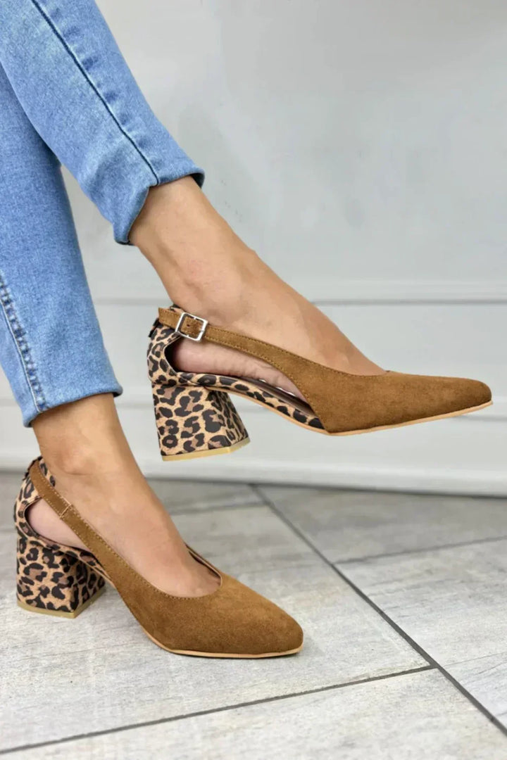 Sandálias Slingback Estampa de Onça
