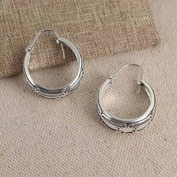 Vintage Bohemian Engraved Flower Pattern Dangle Earring