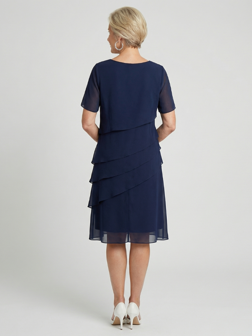 Orson | Vestido com Contorno Suave e Comprimento até o Joelho