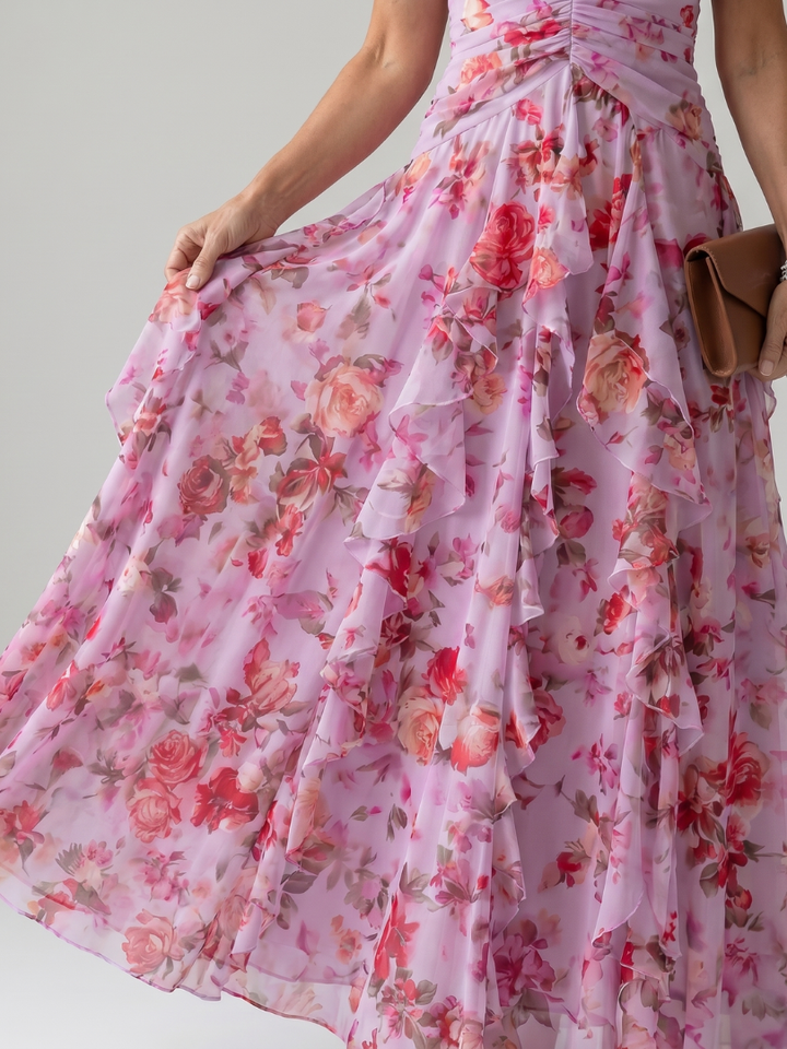 Nori | Vestido maxi con cuello halter, corpiño fruncido y estampado floral