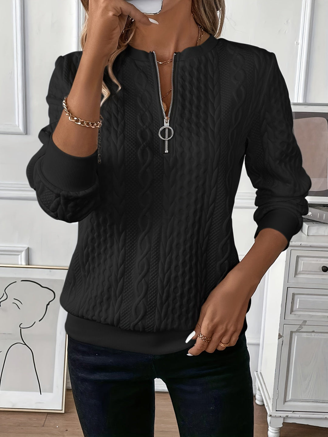 Amelie  | Women's zip-up cable knit sweater