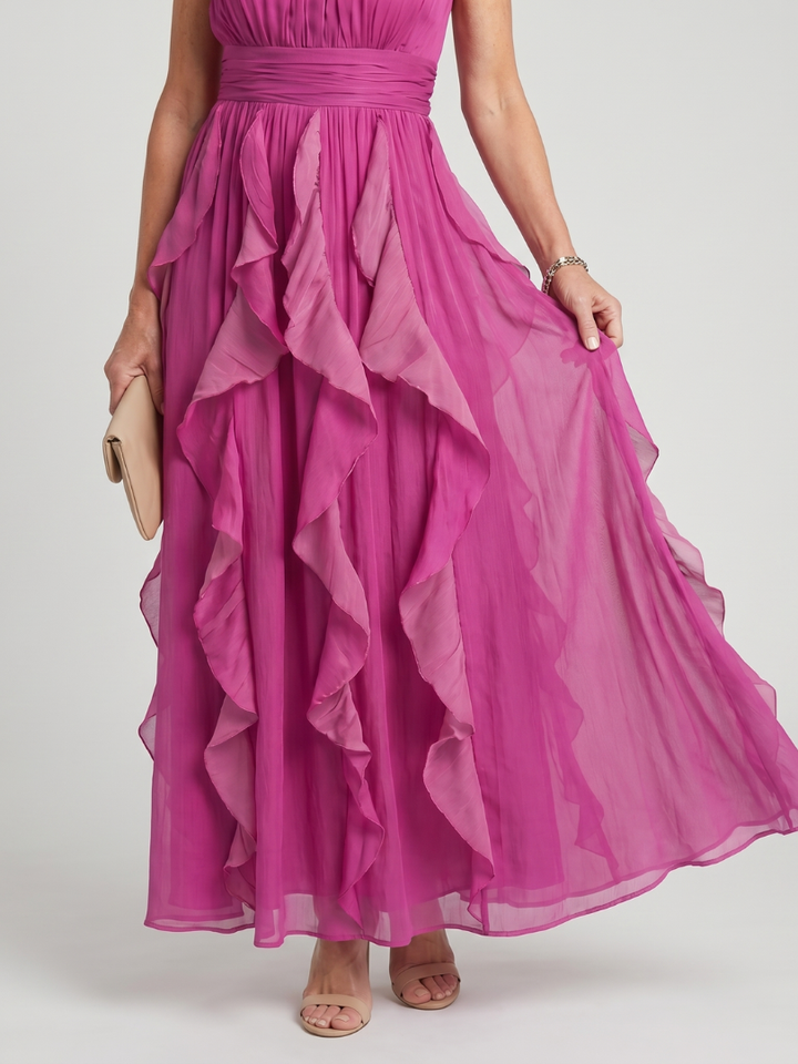 Orea | Vestido maxi con cuello alto, volantes fruncidos y capas