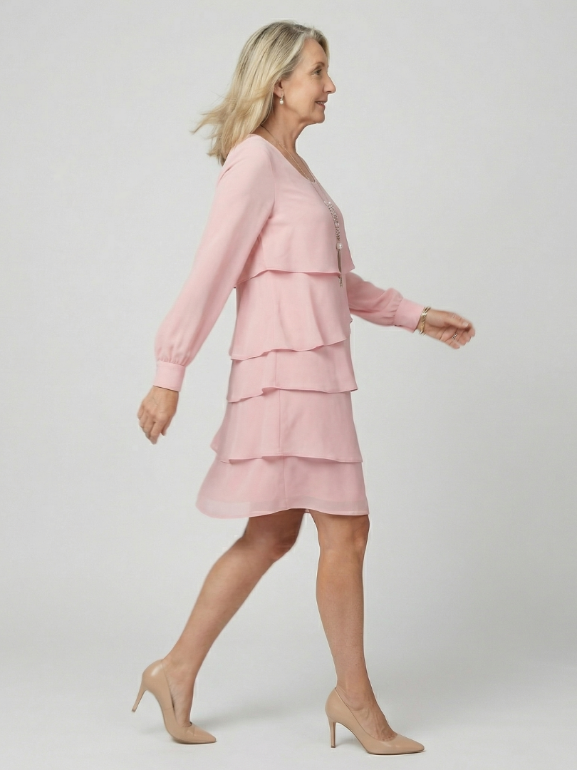 Kirax | Vestido com Camadas e Corte Limpo até o Joelho