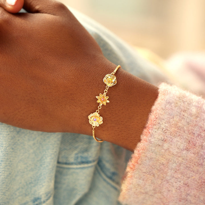 Personalized Birth Flower Bracelet Three-Dimensional Floral Design