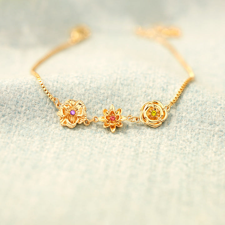 Personalized Birth Flower Bracelet Three-Dimensional Floral Design