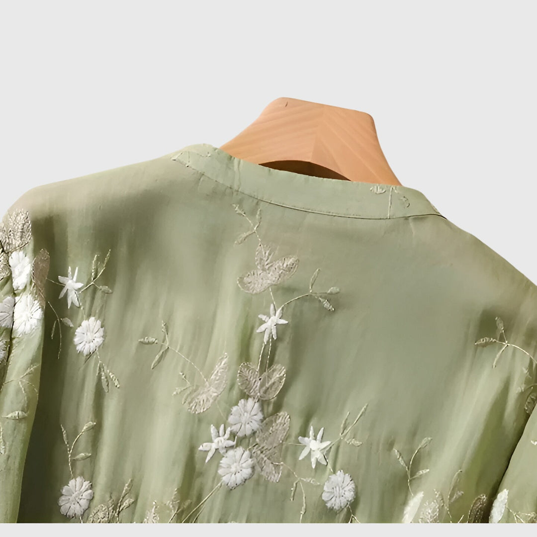 Nellie™ | Top Elegante com Flores Bordadas