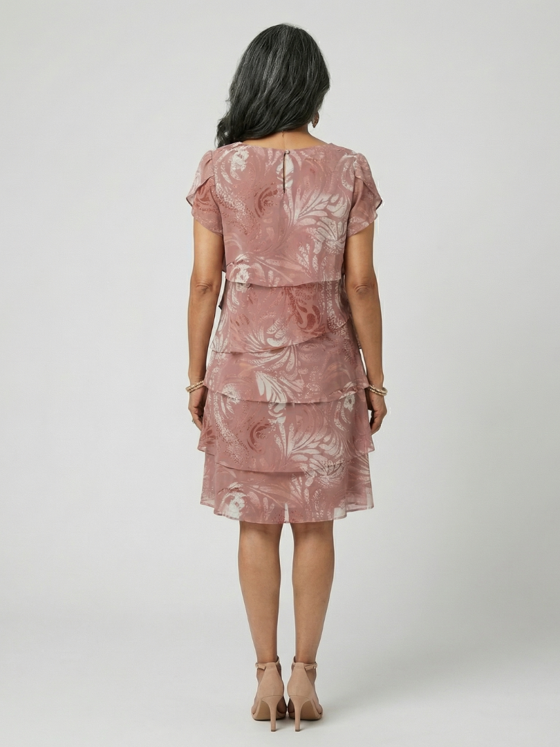Aria | Vestido de motivo suave escalonado hasta la rodilla