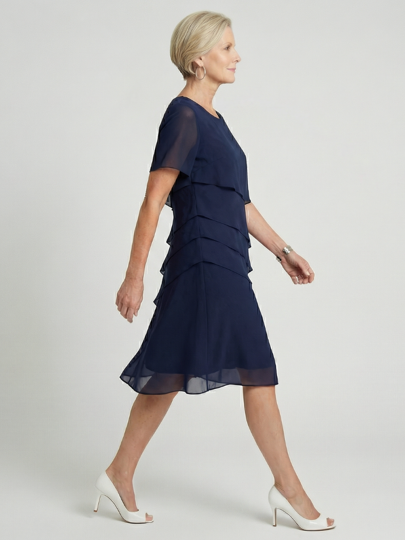 Orson | Vestido com Contorno Suave e Comprimento até o Joelho