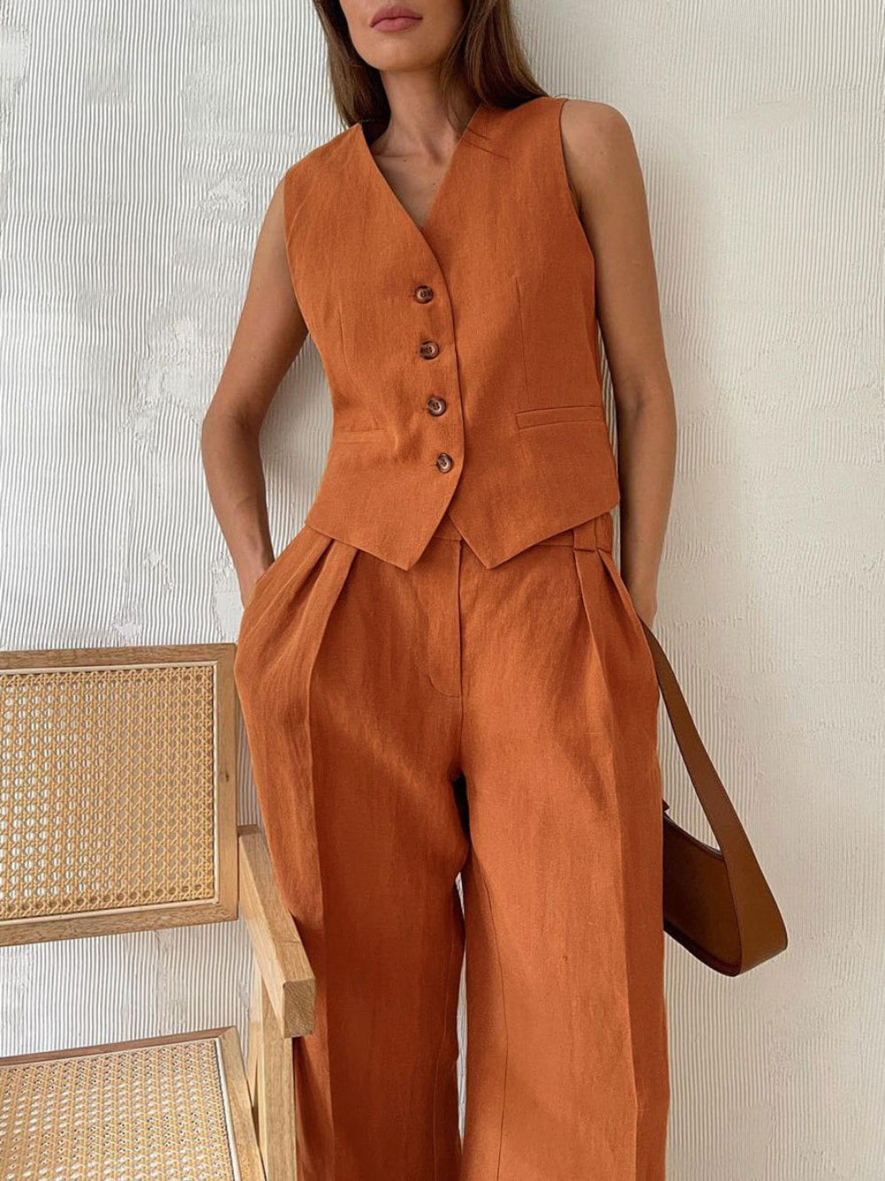 Conjunto de calça pantalona plissada com decote em V Lila