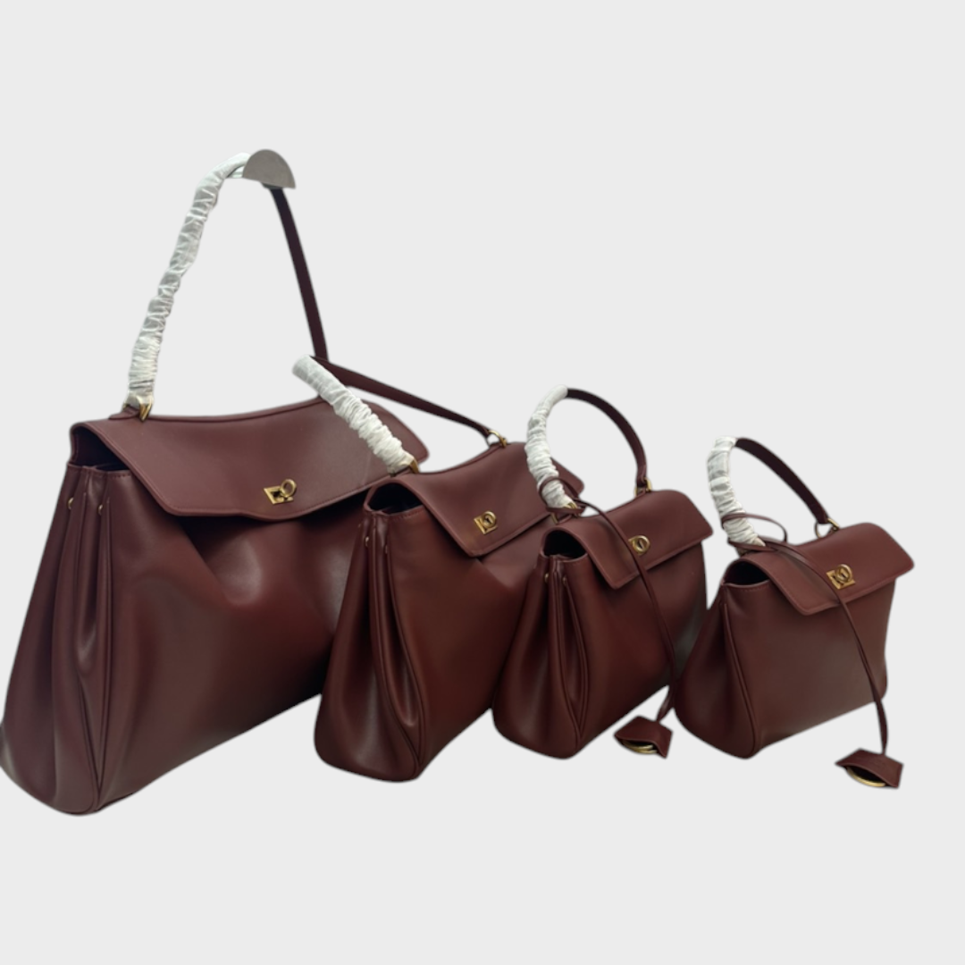 Libby | Structured Leather Handbag with Magnetic Flap Closure