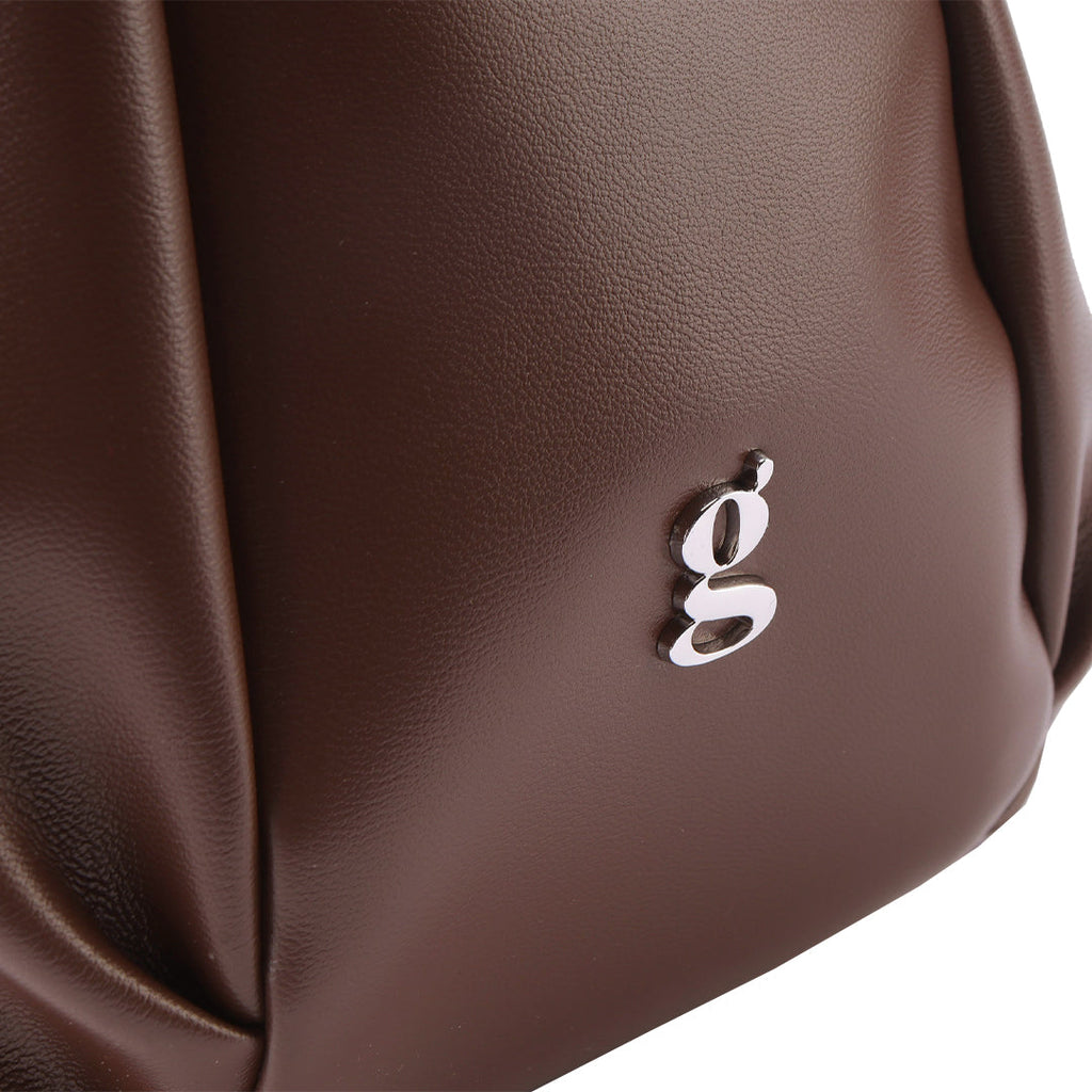 Chara | Croissant-shaped leather sling bag