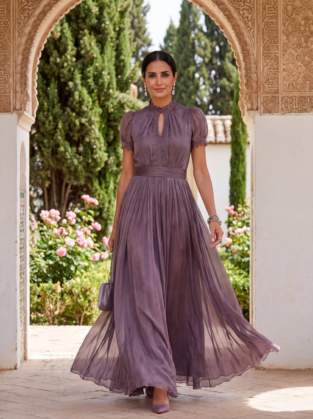Flavia | Vestido largo elegante morado con escote en caída y encaje