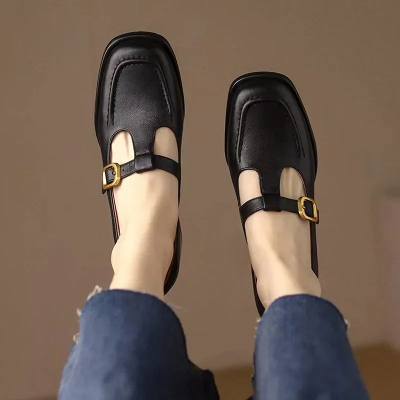 Sapatos com tira em T Ysolenne