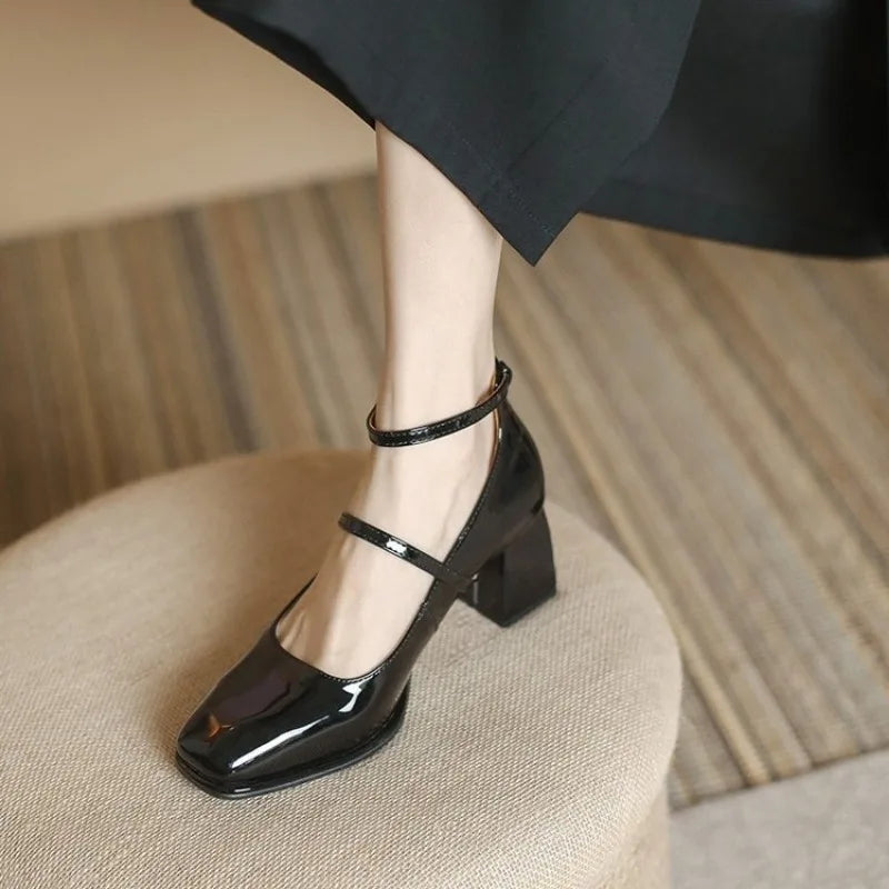 Zapatos Elegantes con Correa en el Tobillo