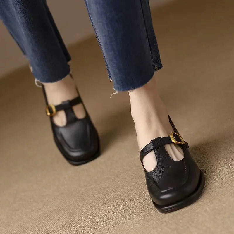 Sapatos com tira em T Ysolenne