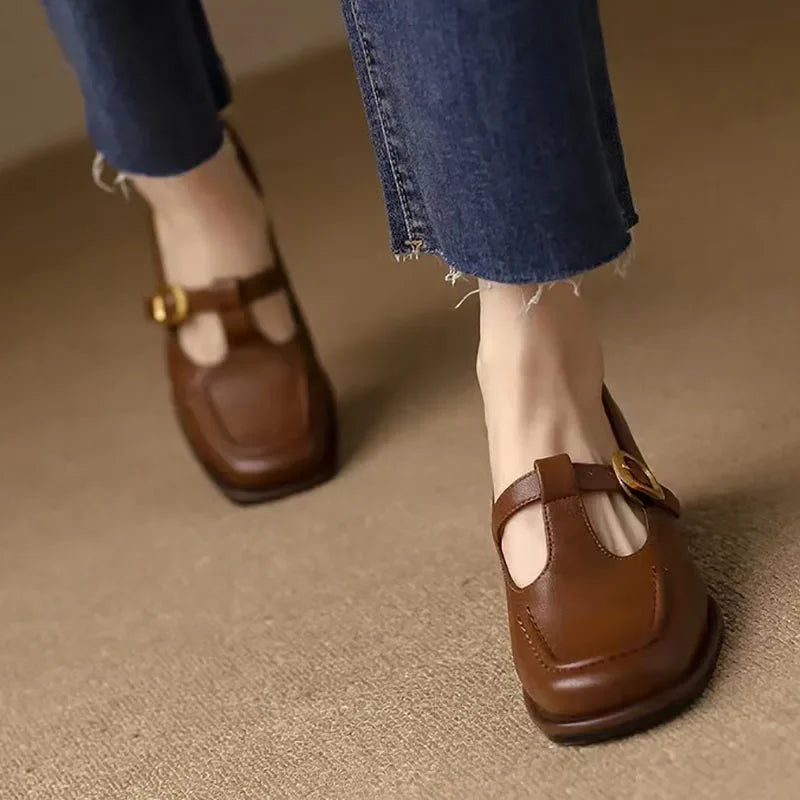 Sapatos com tira em T Ysolenne