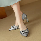 Sapatos de salto Gloria com brilhantes