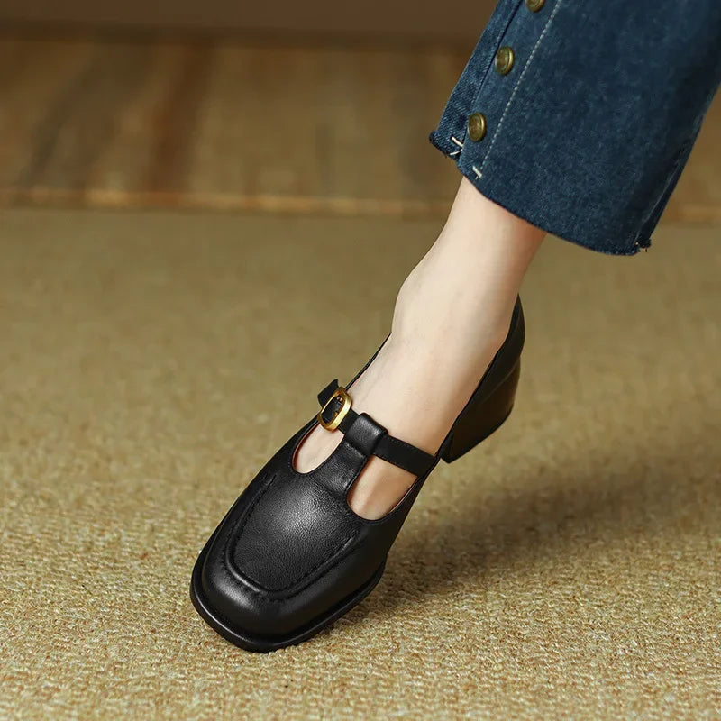 Sapatos com tira em T Ysolenne