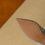 Sapatos de salto Gloria com brilhantes