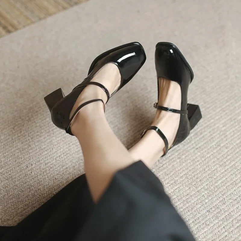 Zapatos Elegantes con Correa en el Tobillo