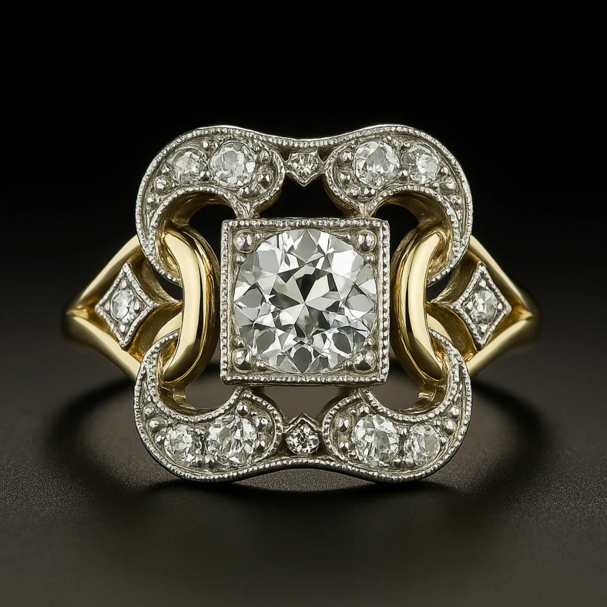 Elegante anillo vintage dorado con circonitas