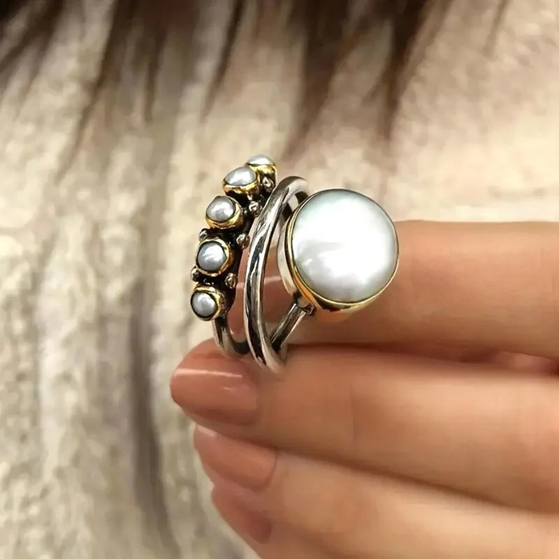 Conjunto elegante de anéis de pérola de prata para composição em camadas