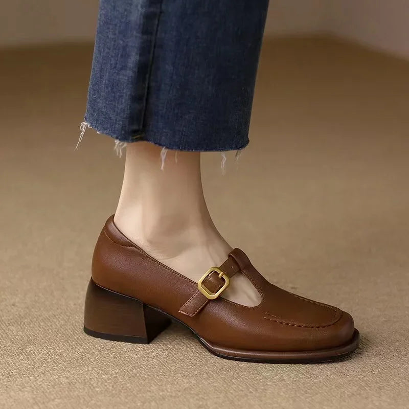 Sapatos com tira em T Ysolenne