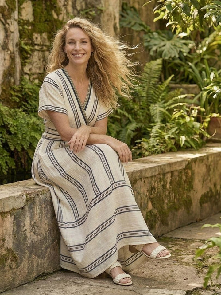 Thalassa | Vestido midi cruzado con escote en V y manga corta con cintura ajustable