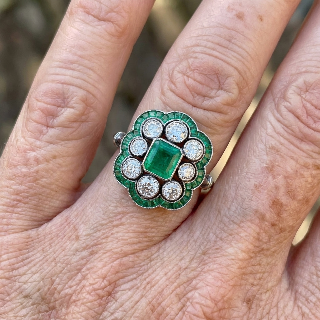 Anel vintage de esmeralda e zircônia, banhado a ouro