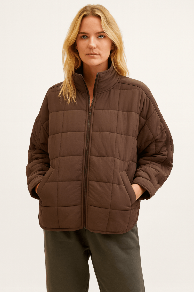 APRIL – CHAQUETA ACOLCHADA LIGERA Y COMPACTA CON CREMALLERA