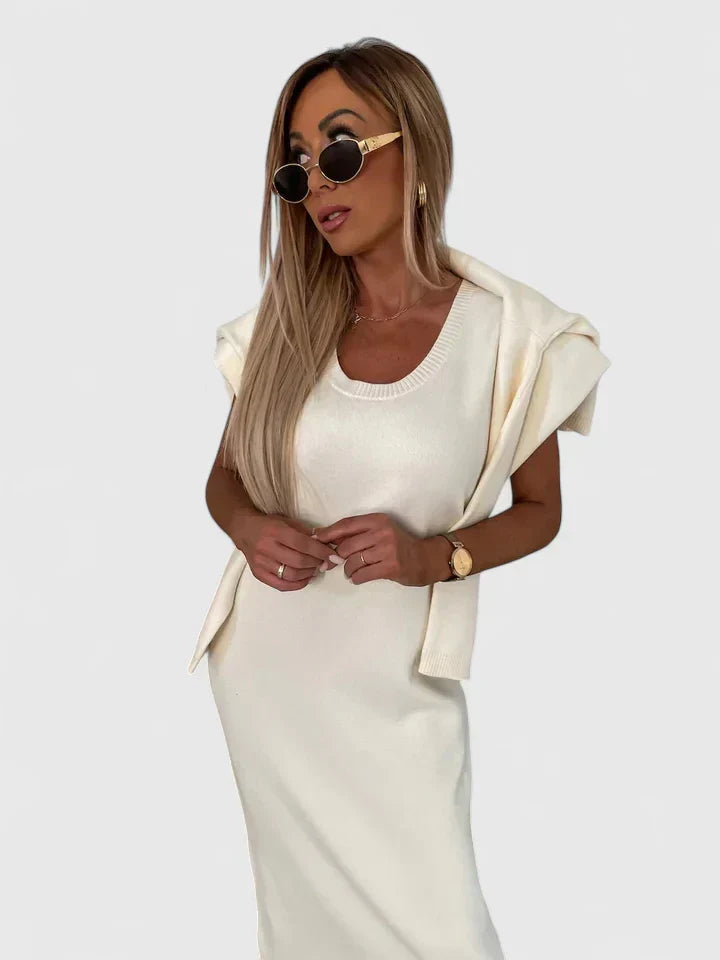 Chrystahl | Conjunto elegante de vestido y suéter de cuello alto