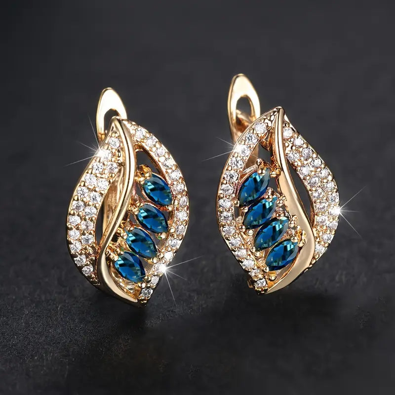 Isola Caelurelle Gold Earrings