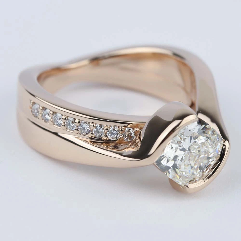 Anéis elegantes banhados a ouro com zircônia cúbica branca