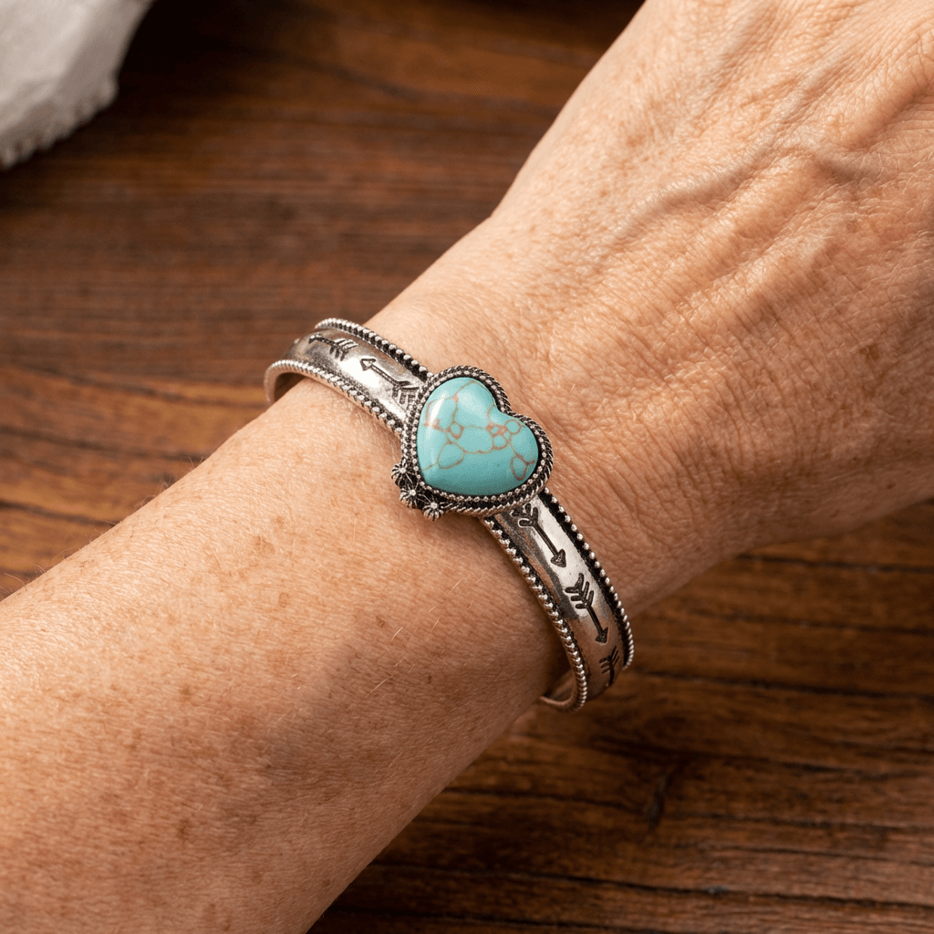 Western Style Heart Shape Turquoise Stone Decor Cuff Bangle Bracelet
