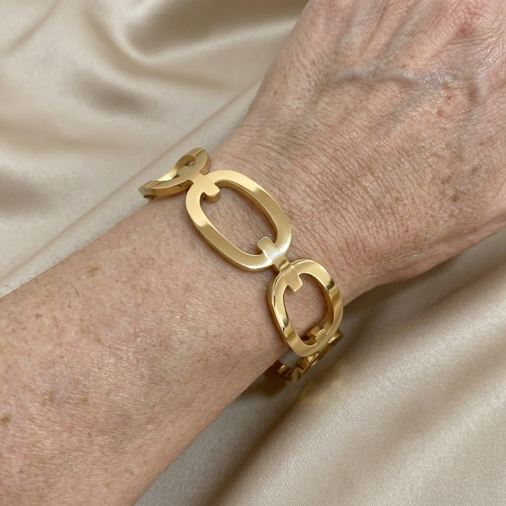 Circular Gold Plated Bangle Bracelet