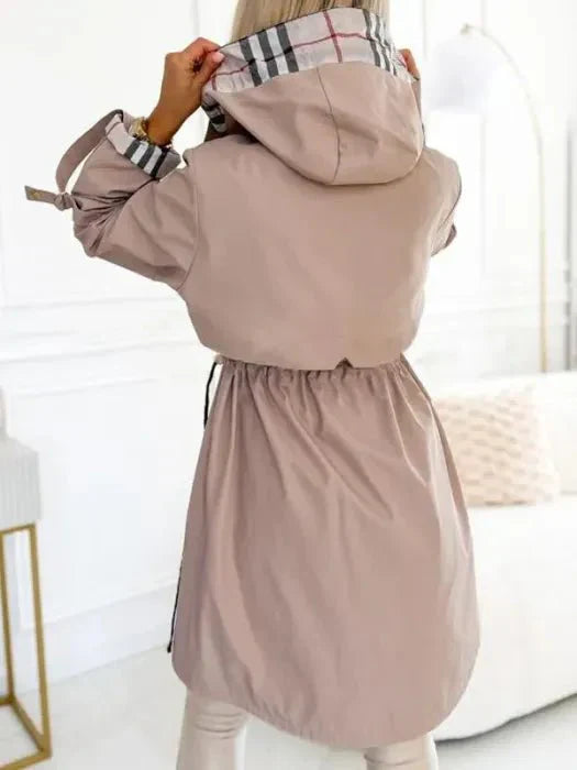 Orla | Abrigo impermeable y cortaviento
